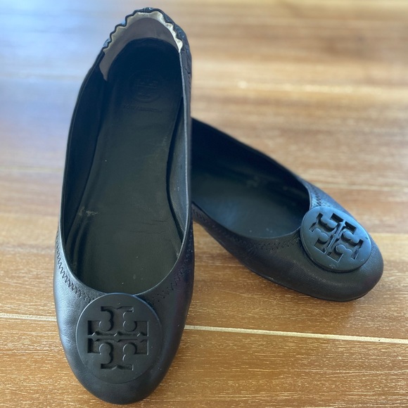 Tory Burch Shoes - Tory Burch Minnie Travel Ballet Flats - Black